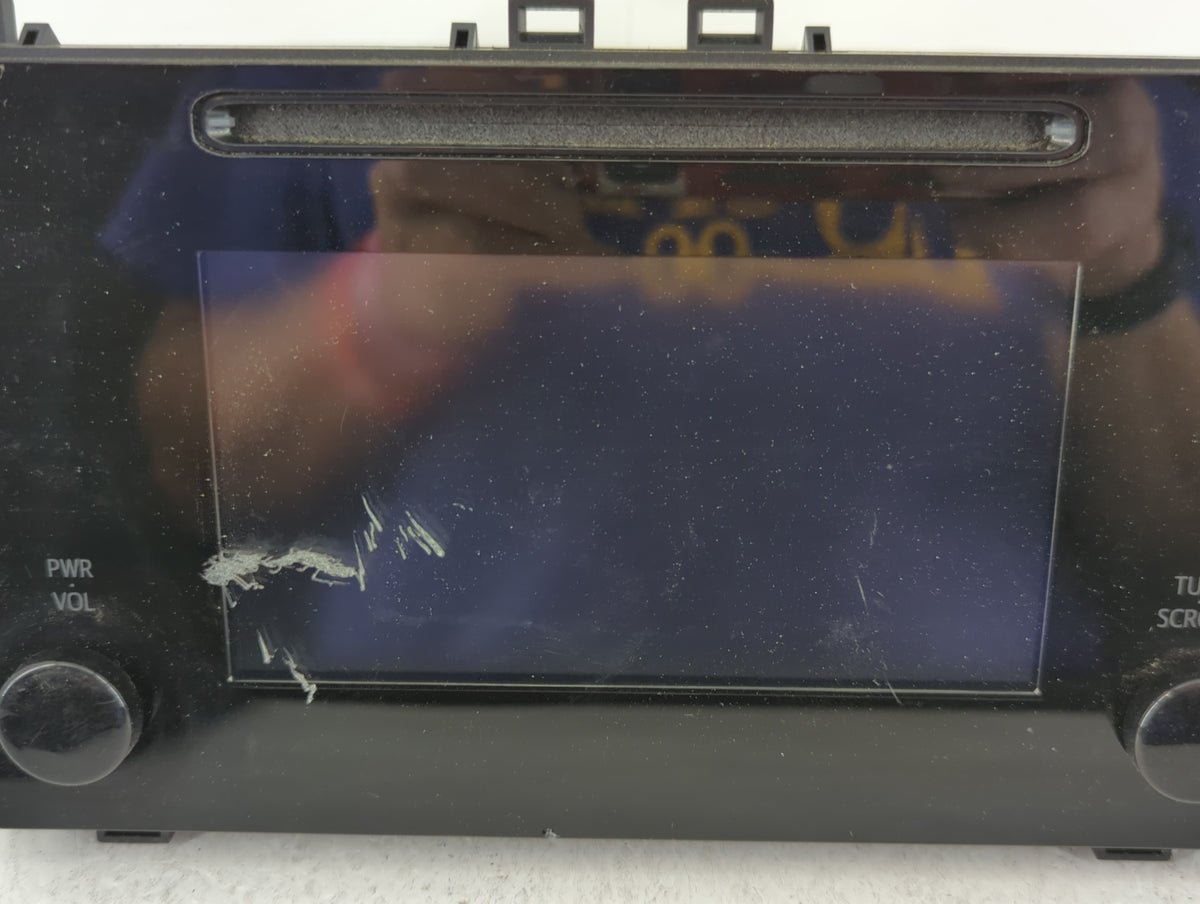 2017-2019 Toyota Corolla Am Fm Cd Player Radio Receiver 642183 - Oemusedautoparts1.com