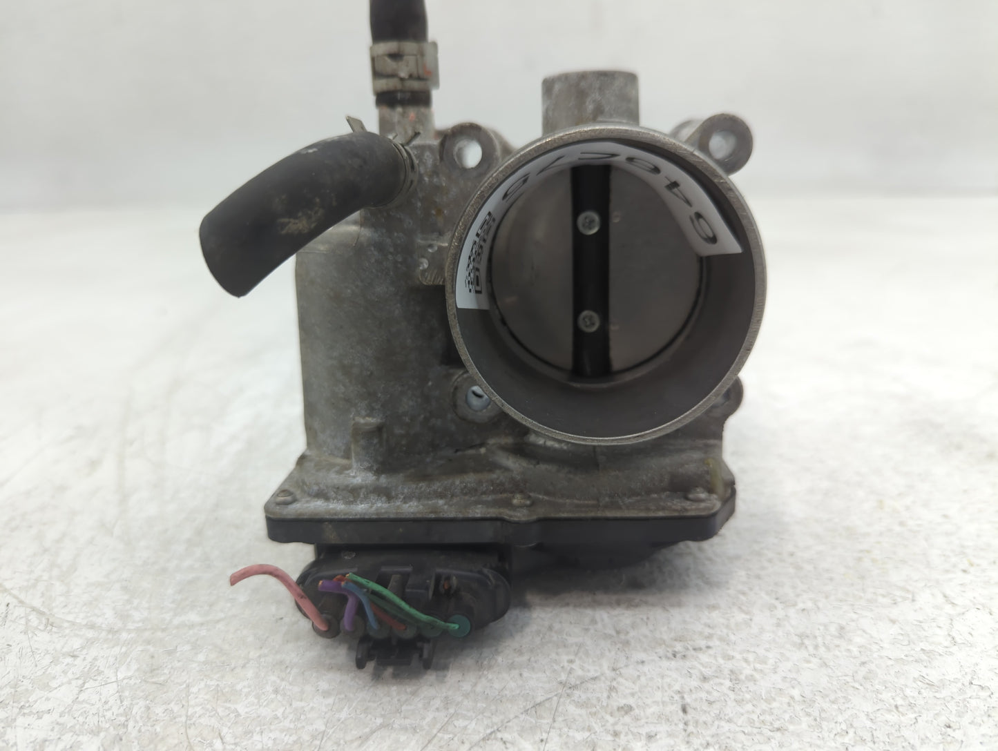 2011-2019 Toyota Corolla Throttle Body P/N:22030-0T080 Fits Fits 2011 2012 2013 2014 2015 2016 2017 2018 2019 OEM Used Auto 