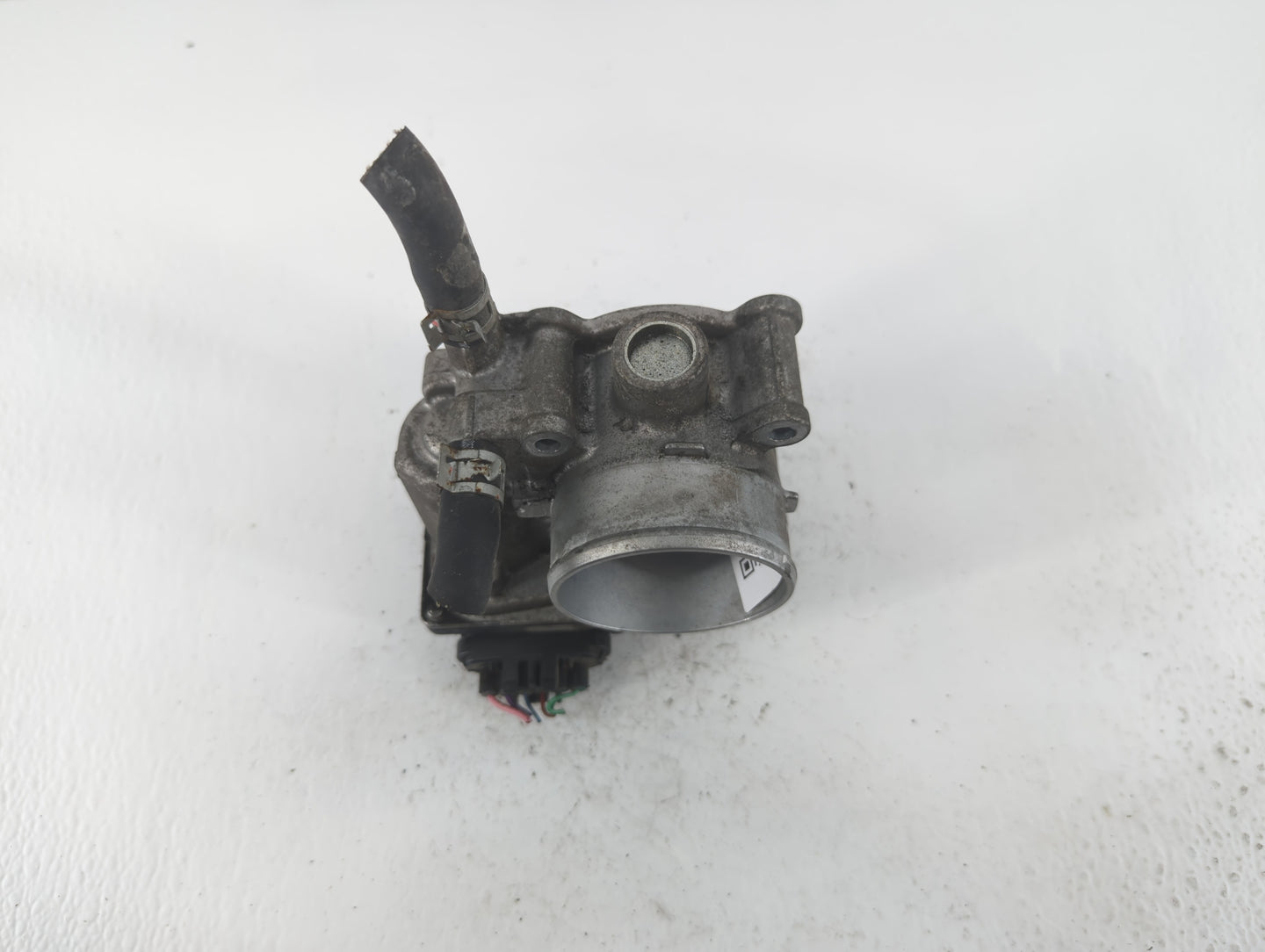 2011-2019 Toyota Corolla Throttle Body P/N:22030-0T080 Fits Fits 2011 2012 2013 2014 2015 2016 2017 2018 2019 OEM Used Auto 