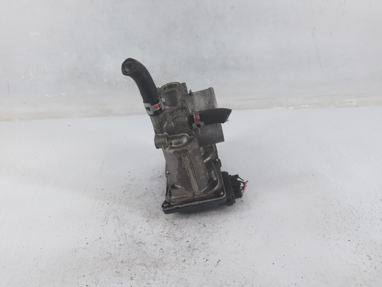 2011-2019 Toyota Corolla Throttle Body P/N:22030-0T080 Fits Fits 2011 2012 2013 2014 2015 2016 2017 2018 2019 OEM Used Auto 
