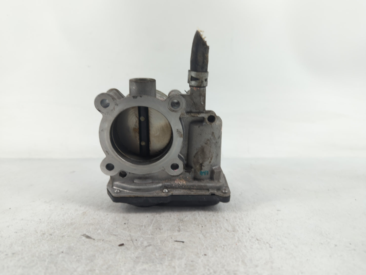 2011-2019 Toyota Corolla Throttle Body P/N:22030-0T080 Fits Fits 2011 2012 2013 2014 2015 2016 2017 2018 2019 OEM Used Auto 