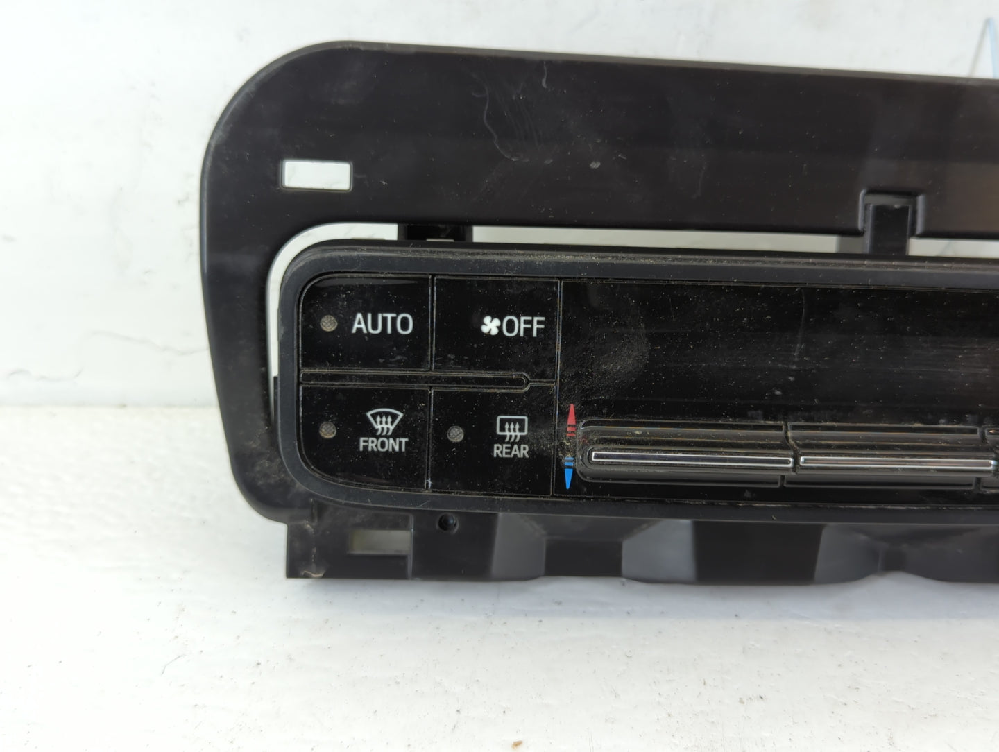 2014-2019 Toyota Corolla Climate Control Module Temperature AC/Heater Replacement P/N:55468-02060 Fits OEM Used Auto Parts -