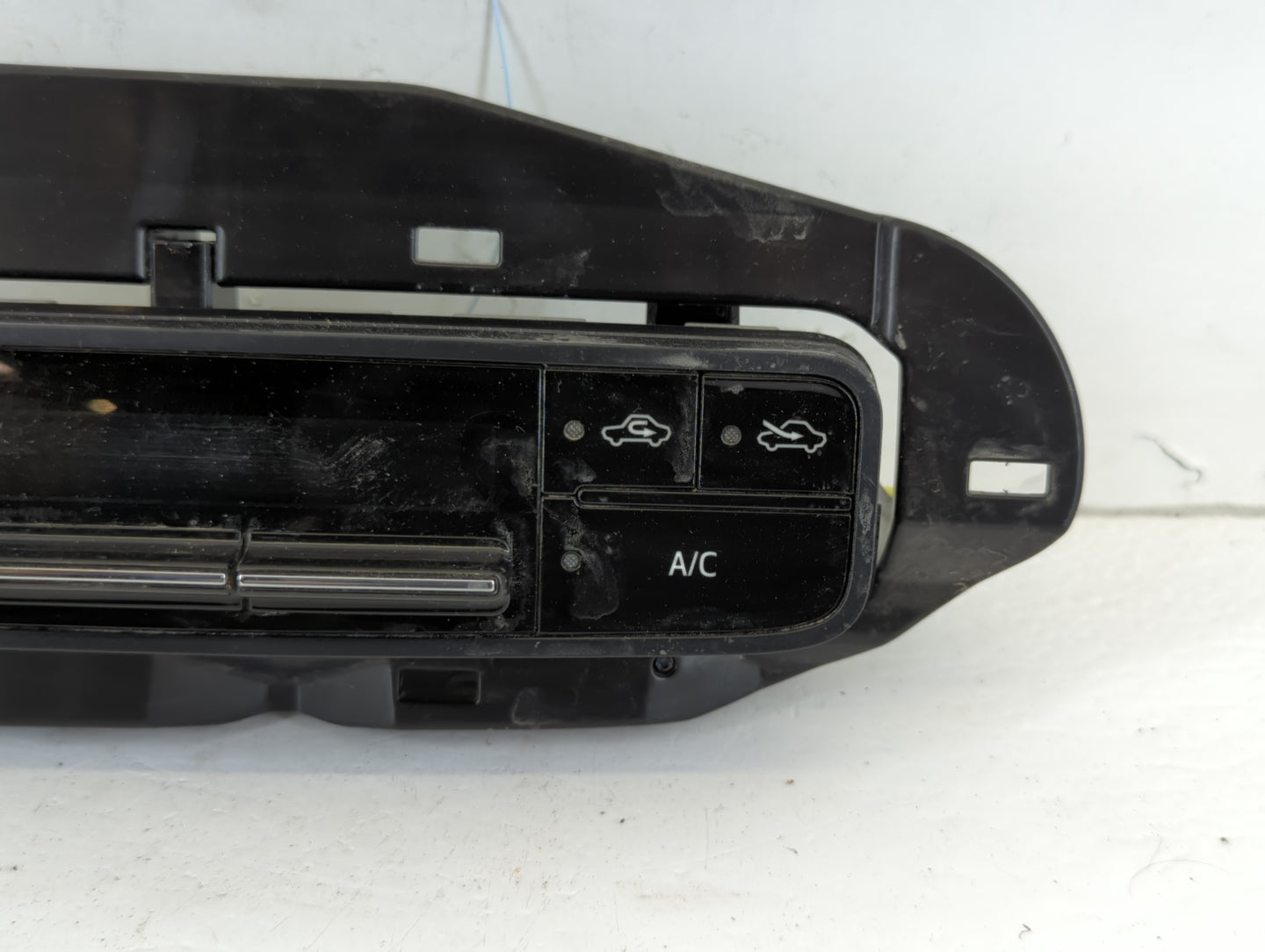 2014-2019 Toyota Corolla Climate Control Module Temperature AC/Heater Replacement P/N:55468-02060 Fits OEM Used Auto Parts -