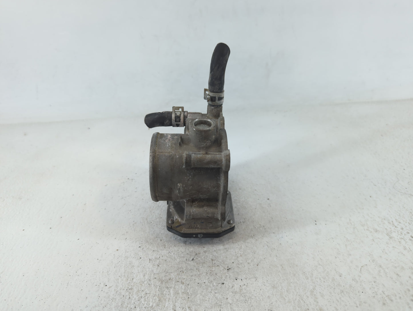 2011-2019 Toyota Corolla Throttle Body P/N:22030-0T080 Fits Fits 2011 2012 2013 2014 2015 2016 2017 2018 2019 OEM Used Auto 