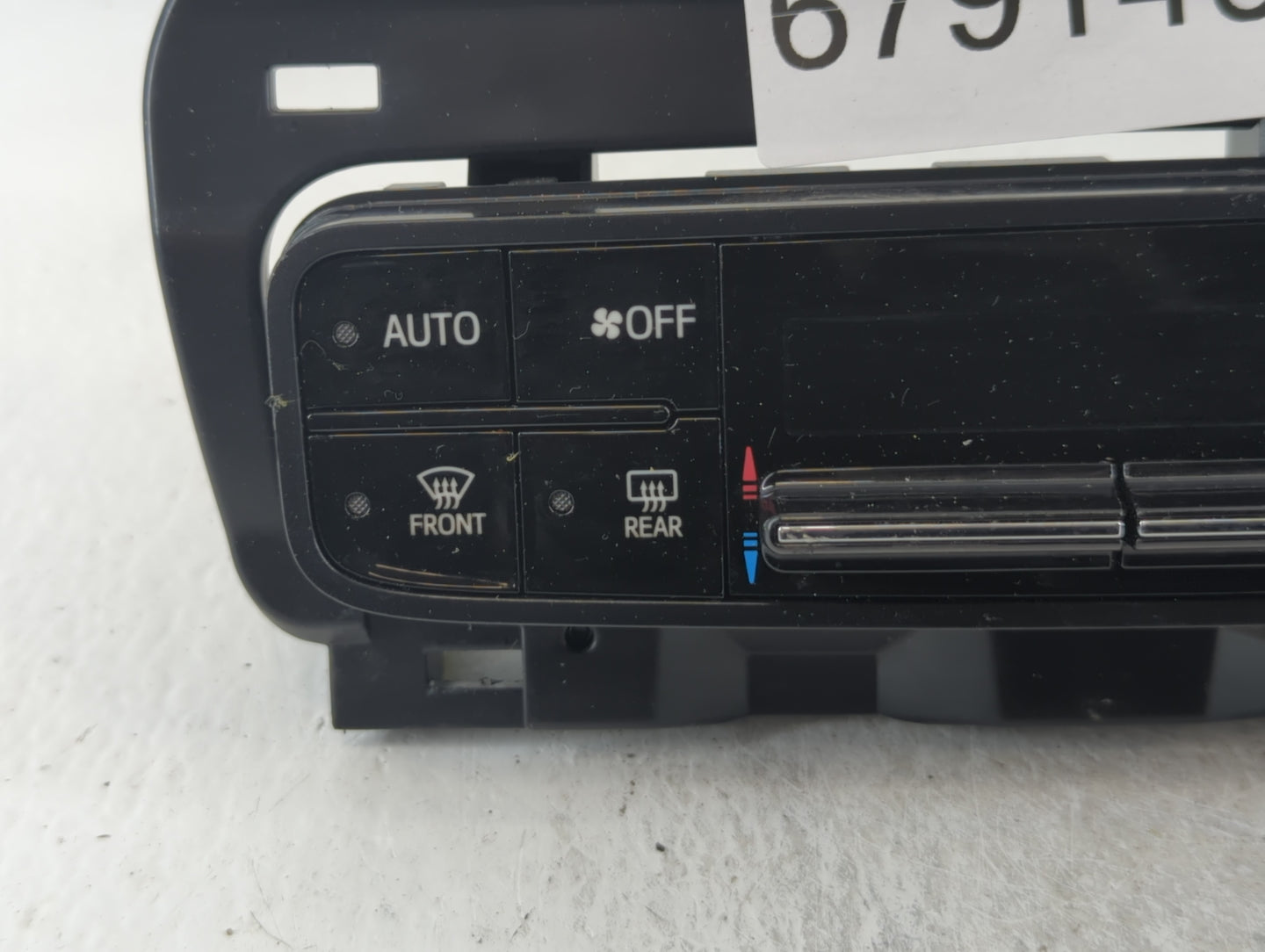 2017-2019 Toyota Corolla Climate Control Module Temperature AC/Heater Replacement P/N:55466-02060 Fits Fits 2017 2018 2019 O