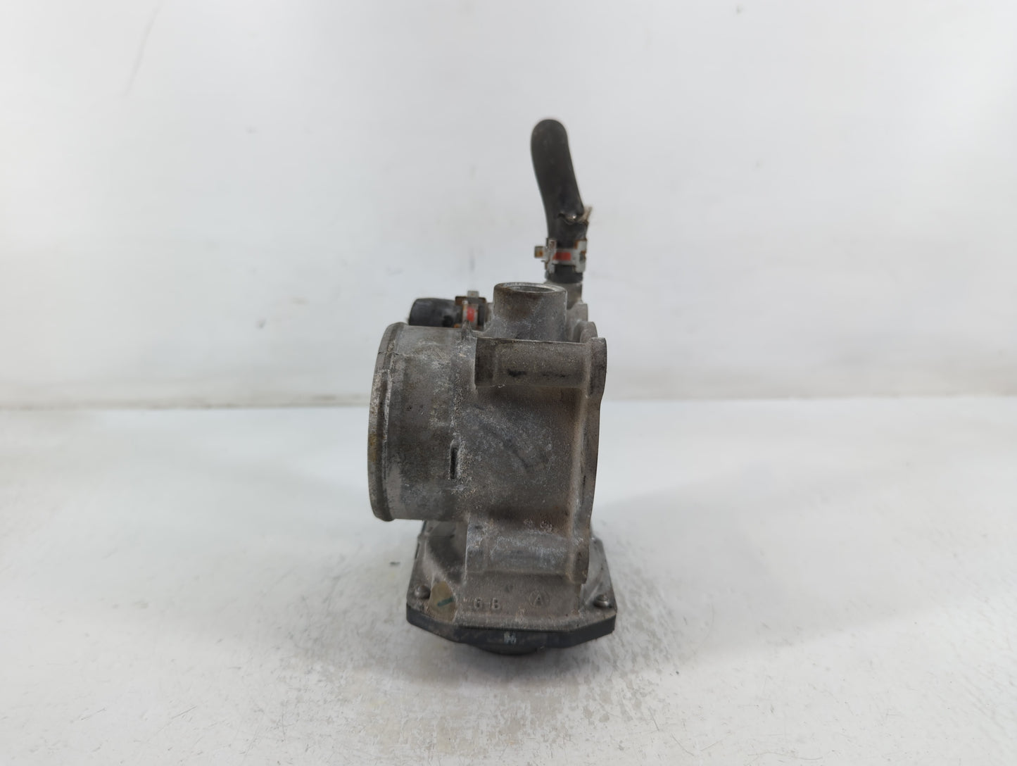 2011-2019 Toyota Corolla Throttle Body P/N:22030-0T080 Fits Fits 2011 2012 2013 2014 2015 2016 2017 2018 2019 OEM Used Auto 