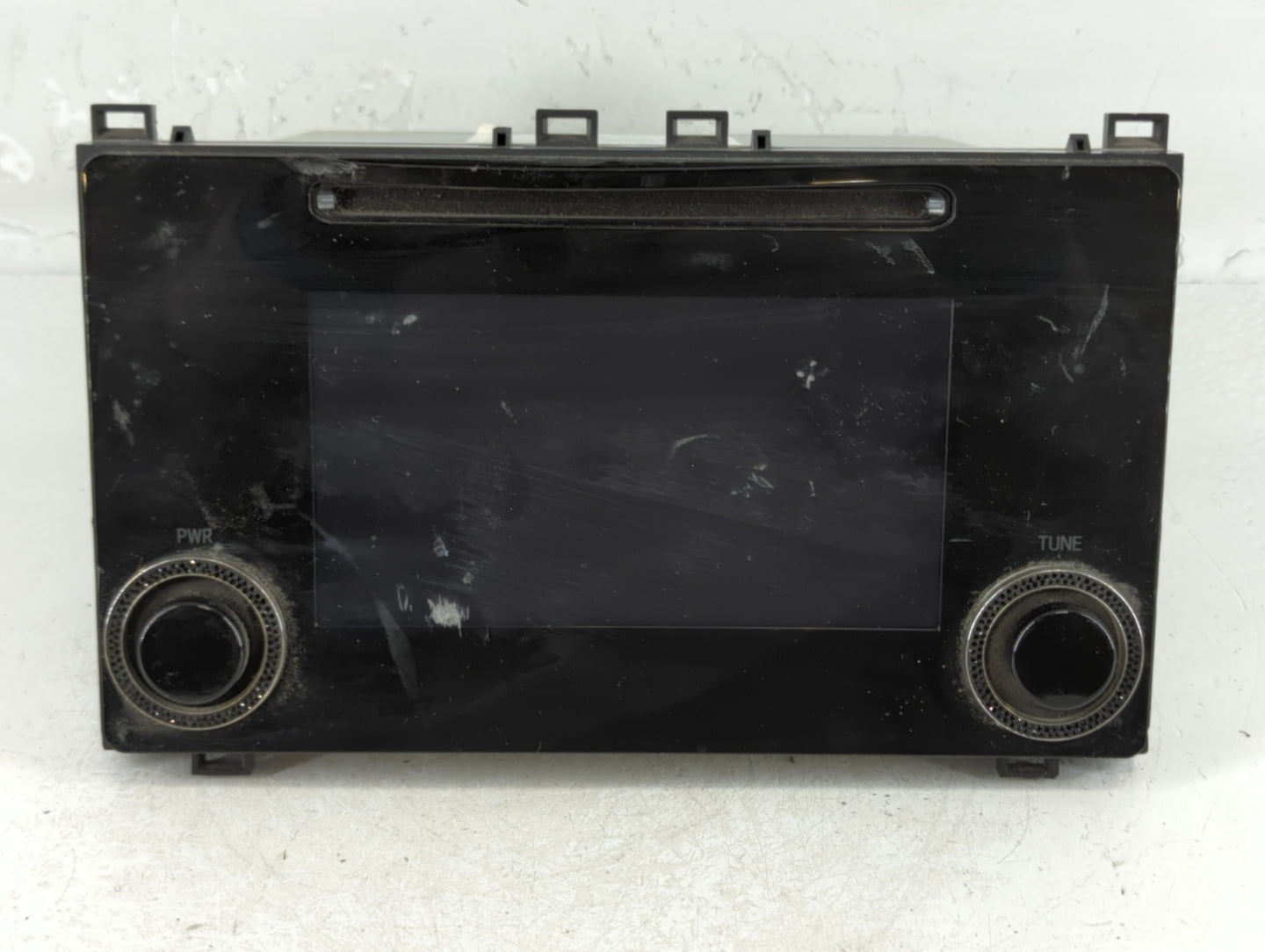 2017-2019 Toyota Corolla Am Fm Cd Player Radio Receiver - Oemusedautoparts1.com