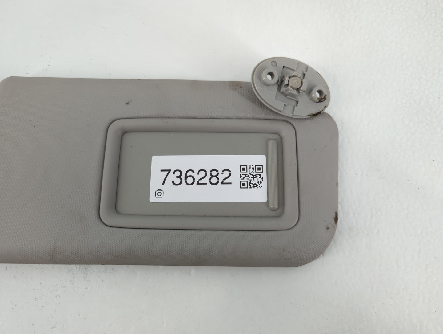 2017-2019 Toyota Corolla Sun Visor Shade Replacement Passenger Right Mirror Fits Fits 2017 2018 2019 OEM Used Auto Parts - O