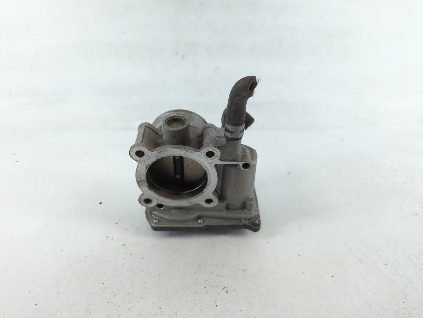 2011-2019 Toyota Corolla Throttle Body P/N:22030-0T080 Fits Fits 2011 2012 2013 2014 2015 2016 2017 2018 2019 OEM Used Auto 