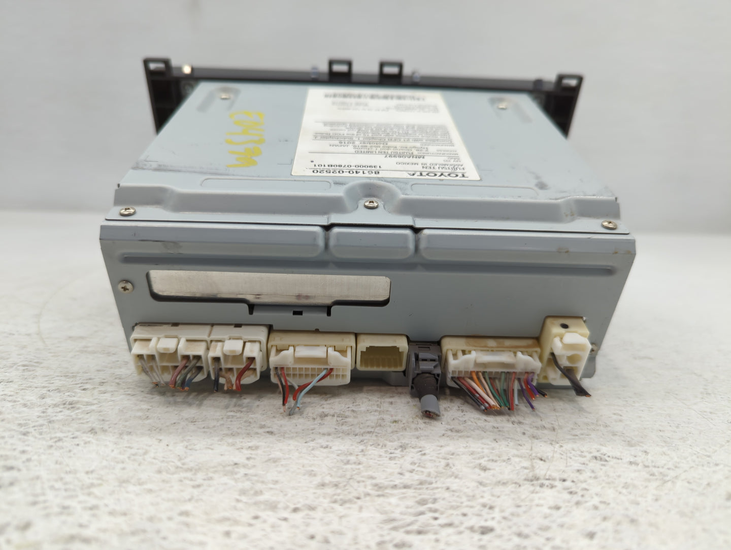 2017-2019 Toyota Corolla Am Fm Cd Player Radio Receiver - Oemusedautoparts1.com