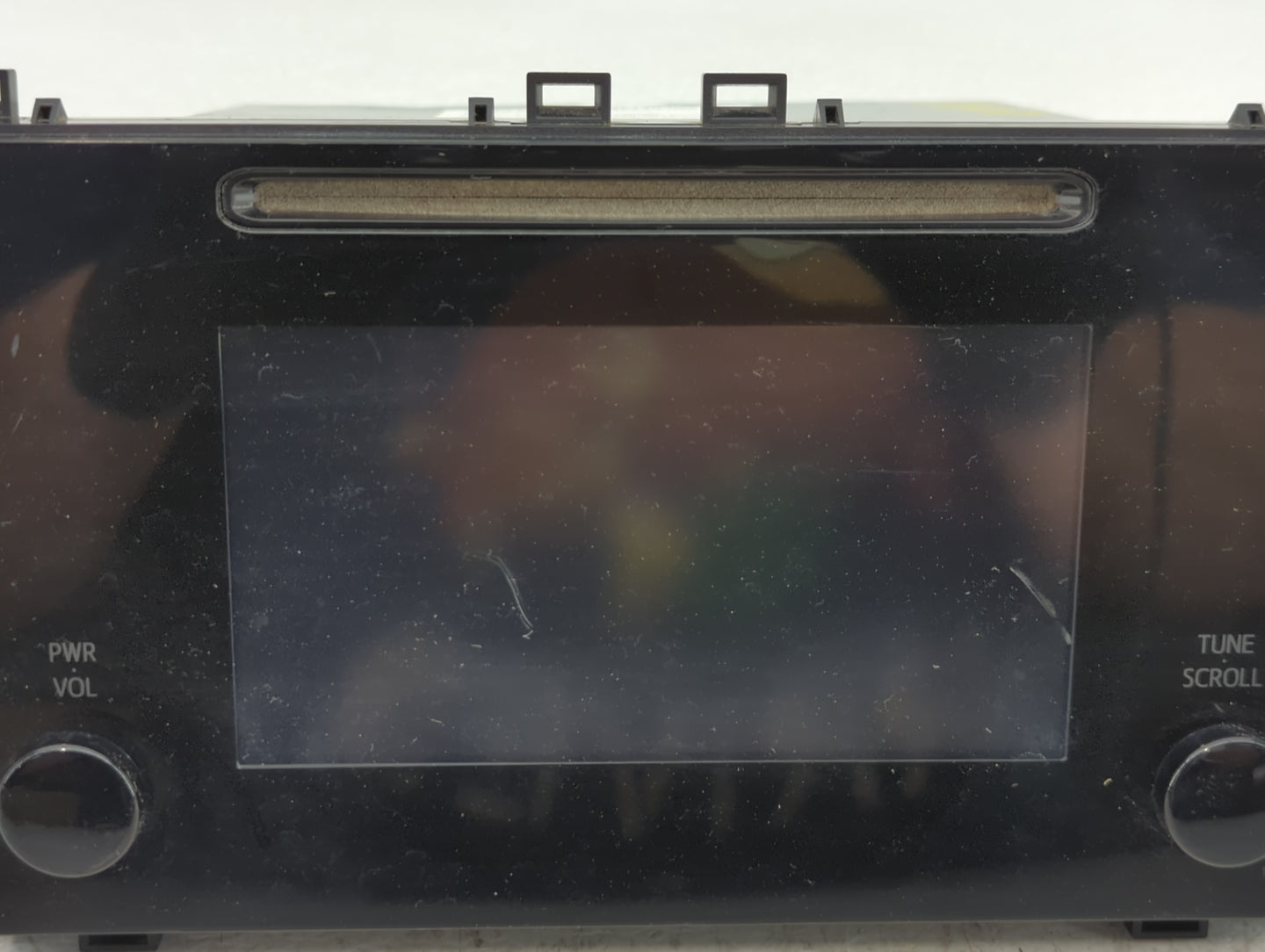 2017-2019 Toyota Corolla Am Fm Cd Player Radio Receiver - Oemusedautoparts1.com