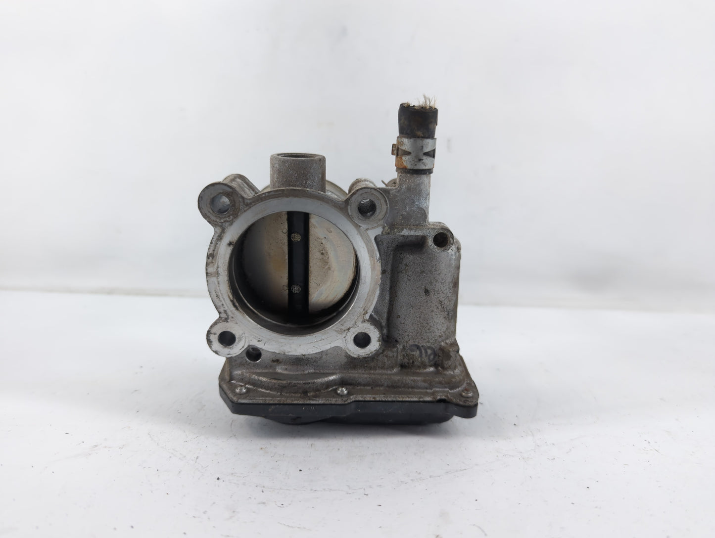 2011-2019 Toyota Corolla Throttle Body P/N:22030-0T080 Fits Fits 2011 2012 2013 2014 2015 2016 2017 2018 2019 OEM Used Auto 