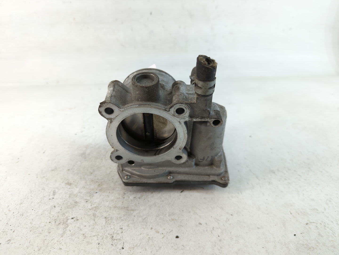 2011-2019 Toyota Corolla Throttle Body P/N:6L06 01546 22030-0T080 Fits Fits 2011 2012 2013 2014 2015 2016 2017 2018 2019 OEM