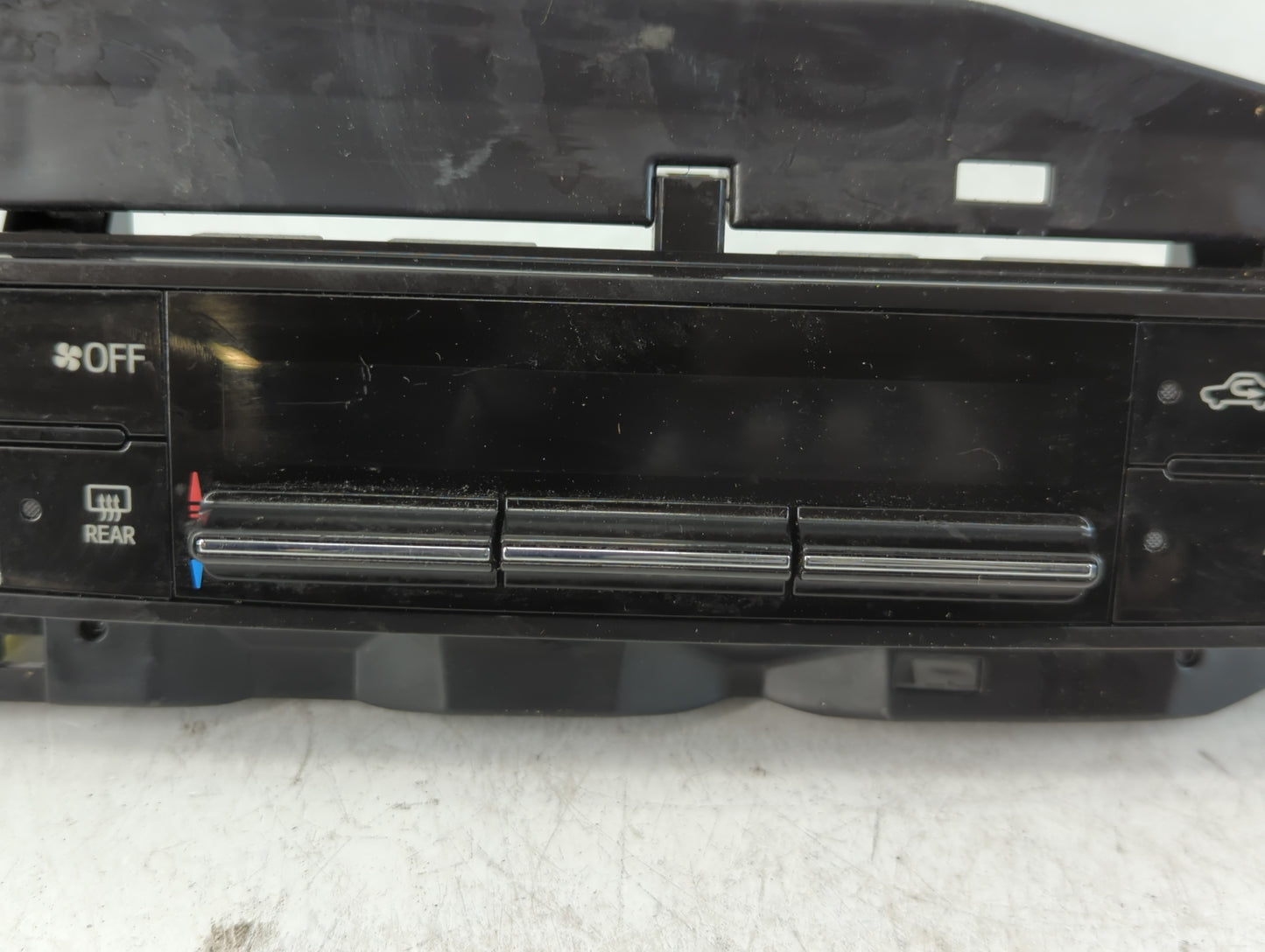 2014-2019 Toyota Corolla Climate Control Module Temperature AC/Heater Replacement P/N:75K114 Fits OEM Used Auto Parts - Oemu