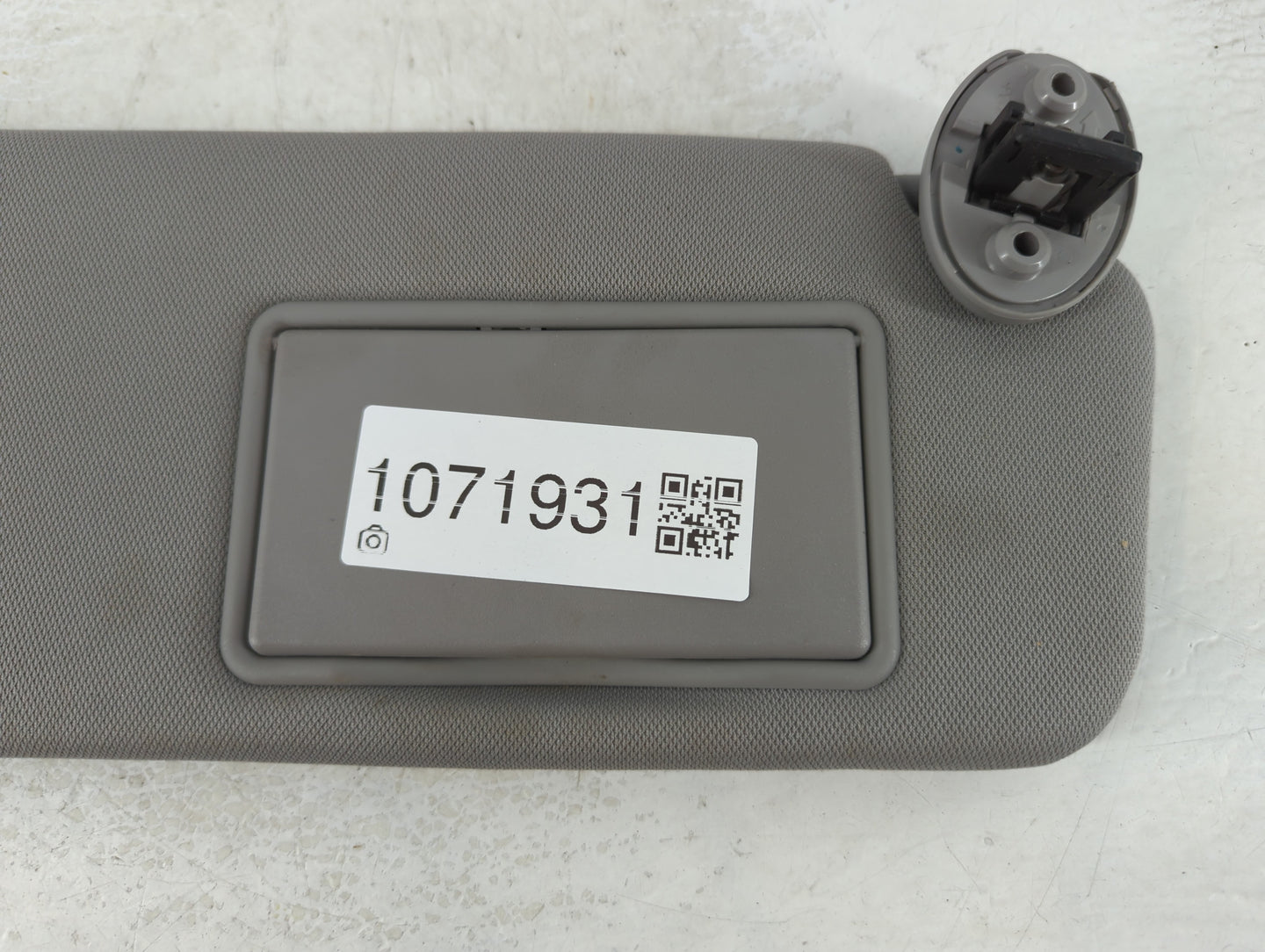 2014-2019 Toyota Highlander Sun Visor Shade Replacement Passenger Right Mirror Fits Fits 2014 2015 2016 2017 2018 2019 OEM U