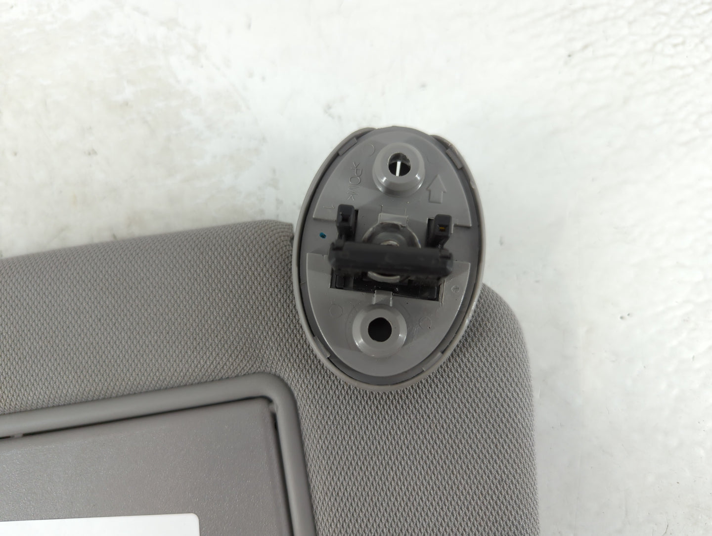 2014-2019 Toyota Highlander Sun Visor Shade Replacement Passenger Right Mirror Fits Fits 2014 2015 2016 2017 2018 2019 OEM U