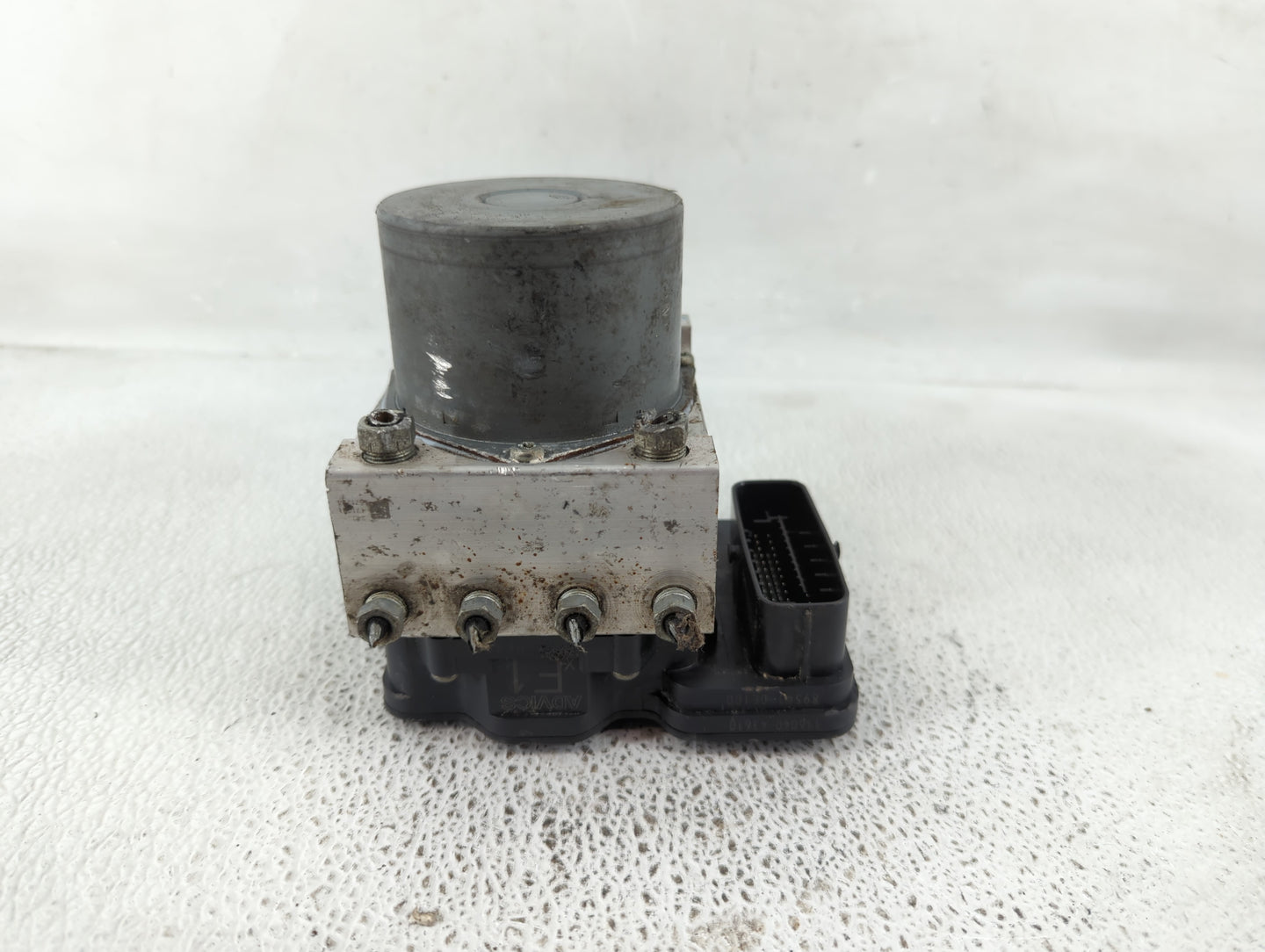 2017-2019 Toyota Highlander ABS Pump Control Module Replacement P/N:116040-43610 Fits Fits 2017 2018 2019 OEM Used Auto Part