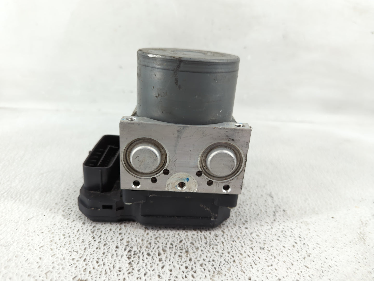 2017-2019 Toyota Highlander ABS Pump Control Module Replacement P/N:116040-43610 Fits Fits 2017 2018 2019 OEM Used Auto Part