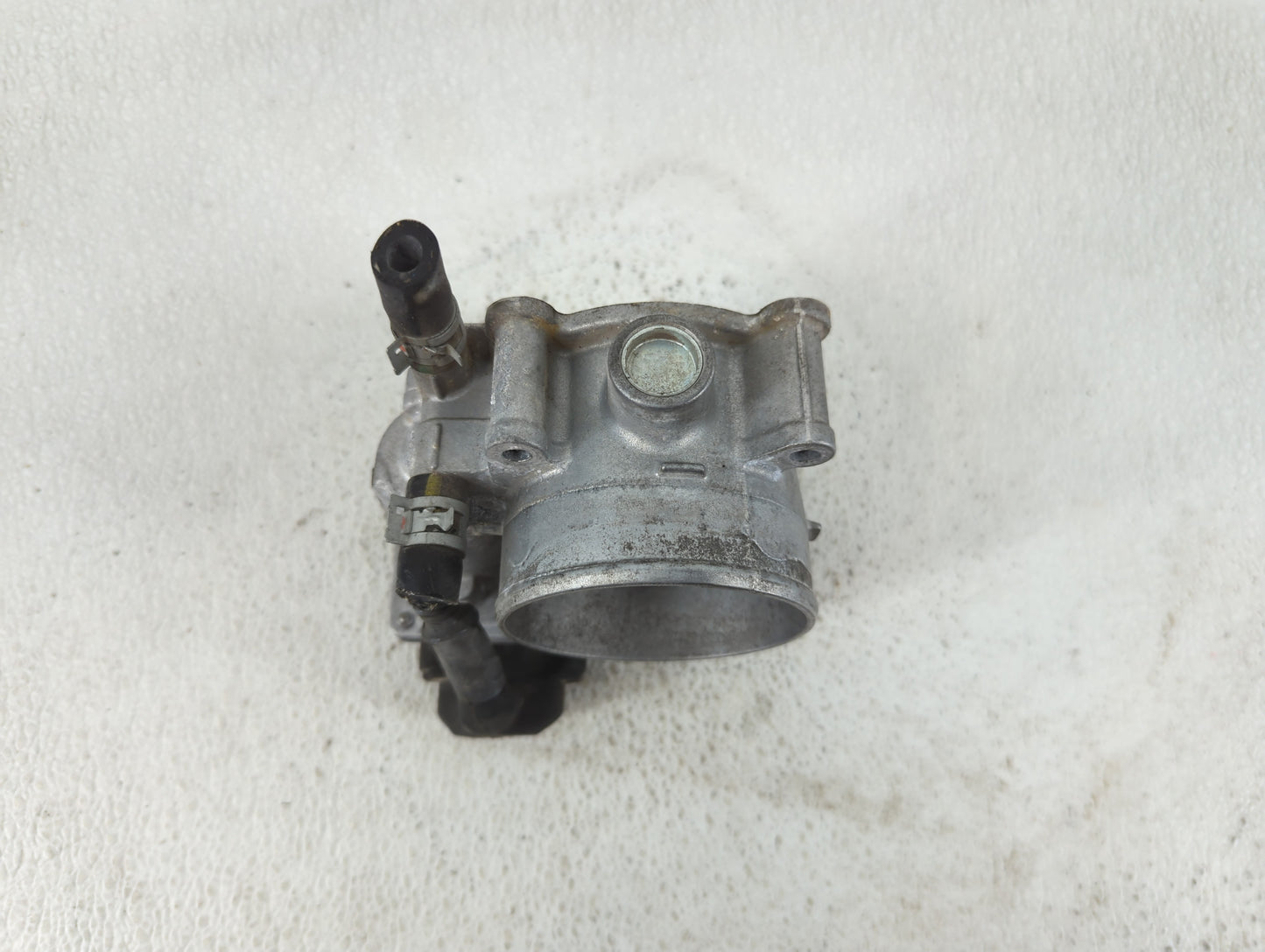 2017-2022 Toyota Highlander Throttle Body P/N:22030-0P060 Fits Fits 2016 2017 2018 2019 2020 2021 2022 OEM Used Auto Parts -