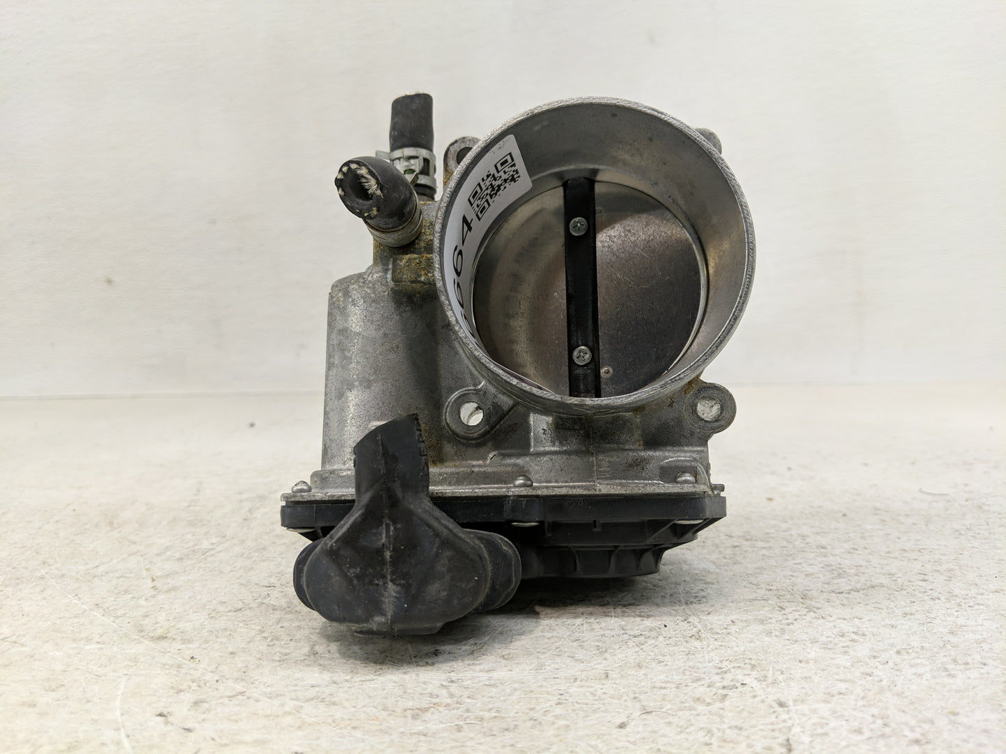 2017-2022 Toyota Highlander Throttle Body P/N:22030-0P060 Fits Fits 2016 2017 2018 2019 2020 2021 2022 OEM Used Auto Parts -