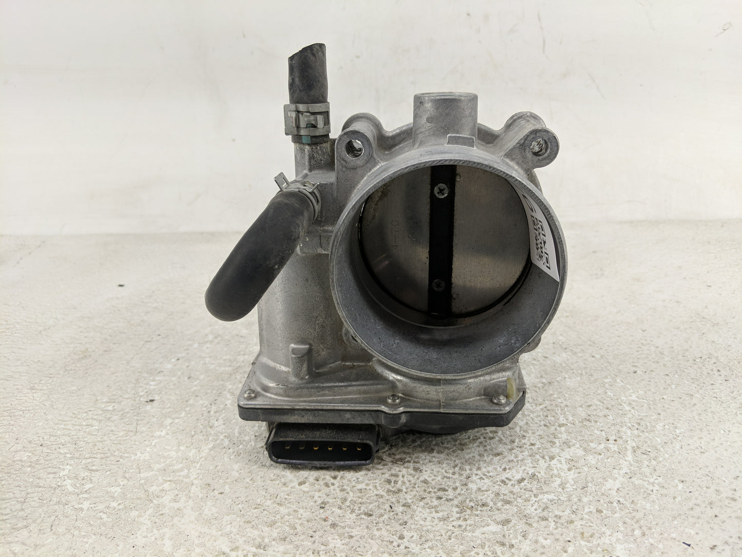 2017-2022 Toyota Highlander Throttle Body P/N:22030-0P060 Fits Fits 2016 2017 2018 2019 2020 2021 2022 OEM Used Auto Parts -
