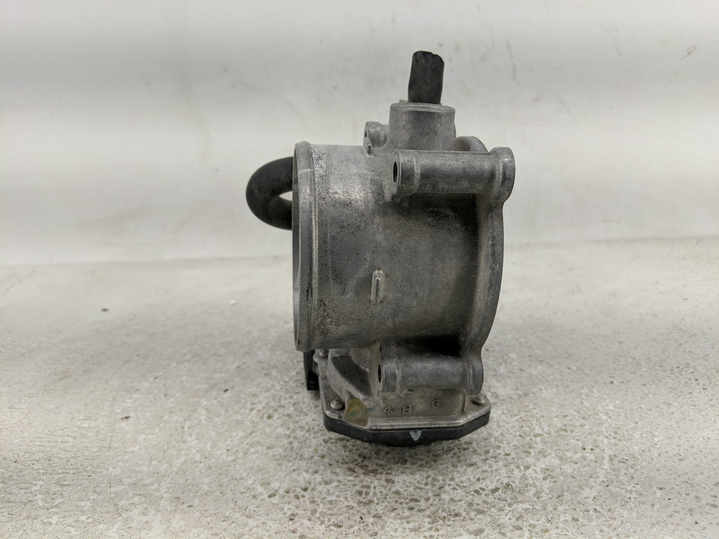 2017-2022 Toyota Highlander Throttle Body P/N:22030-0P060 Fits Fits 2016 2017 2018 2019 2020 2021 2022 OEM Used Auto Parts -