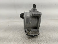 2017-2022 Toyota Highlander Throttle Body P/N:22030-0P060 Fits Fits 2016 2017 2018 2019 2020 2021 2022 OEM Used Auto Parts -