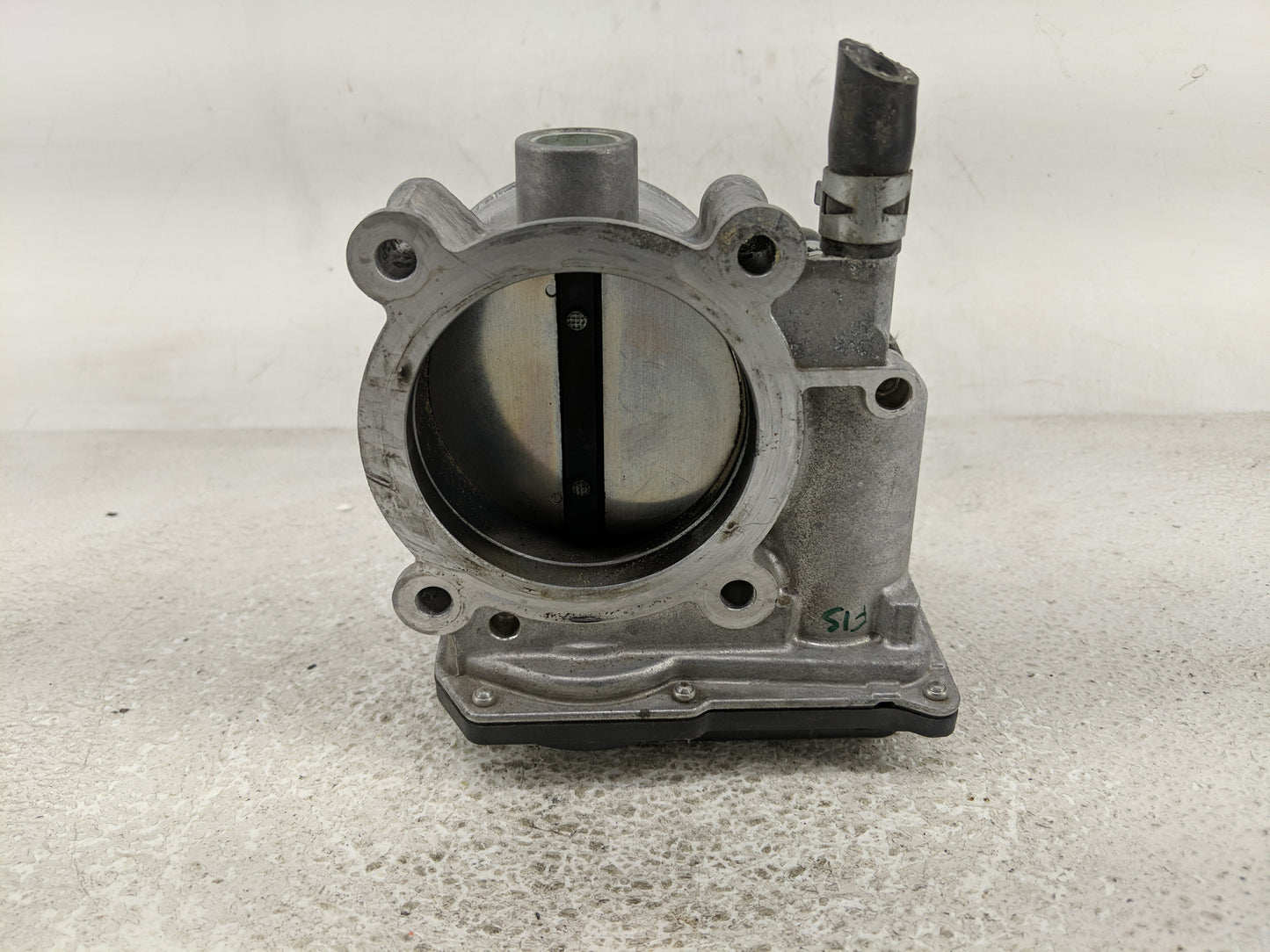 2017-2022 Toyota Highlander Throttle Body P/N:22030-0P060 Fits Fits 2016 2017 2018 2019 2020 2021 2022 OEM Used Auto Parts -