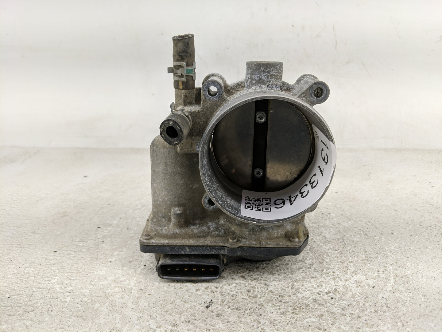 2017-2022 Toyota Highlander Throttle Body P/N:22030-0P060 Fits Fits 2016 2017 2018 2019 2020 2021 2022 OEM Used Auto Parts -