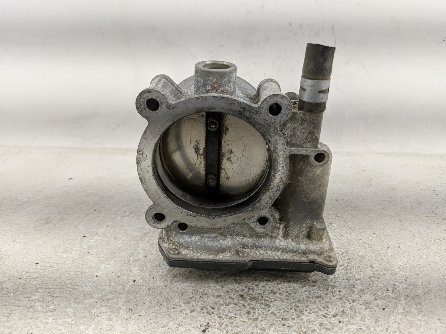 2017-2022 Toyota Highlander Throttle Body P/N:22030-0P060 Fits Fits 2016 2017 2018 2019 2020 2021 2022 OEM Used Auto Parts -