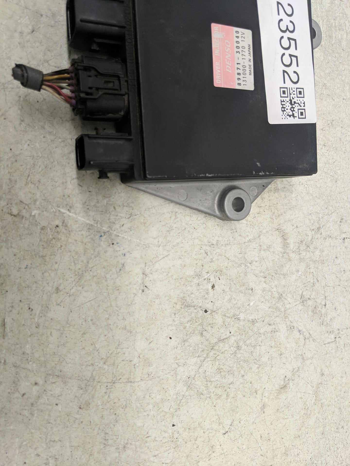 2017-2019 Toyota Highlander Chassis Control Module Ccm Bcm Body Control - Oemusedautoparts1.com