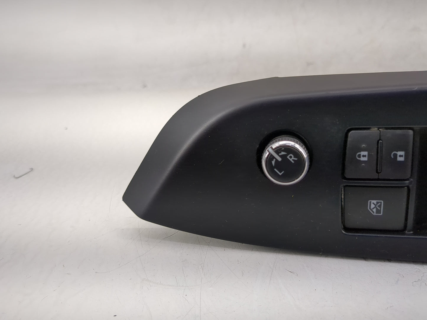 2014-2019 Toyota Highlander Master Power Window Switch Replacement Driver Side Left P/N:84820-0E020 Fits OEM Used Auto Parts