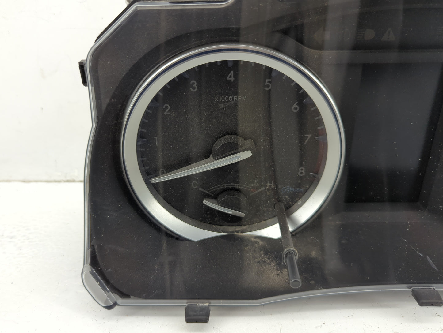 2017-2019 Toyota Highlander Instrument Cluster Speedometer Gauges P/N:83800-0E810-00 Fits Fits 2017 2018 2019 OEM Used Auto 