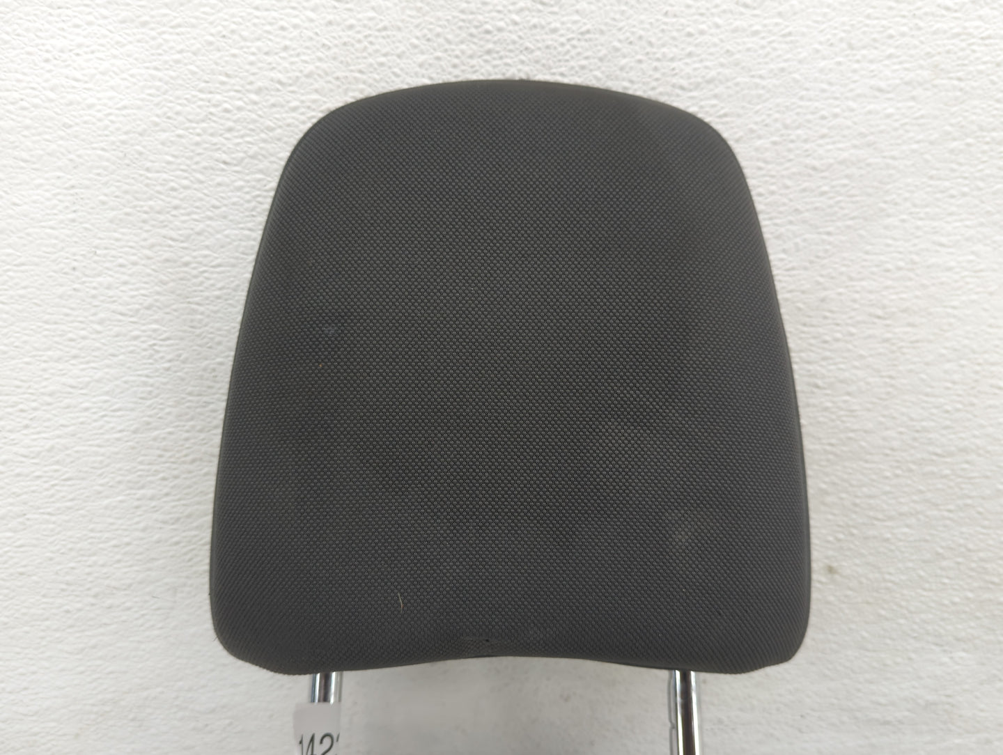 2017-2019 Toyota Highlander Headrest Head Rest Front Driver Passenger Seat Fits Fits 2017 2018 2019 OEM Used Auto Parts - Oe