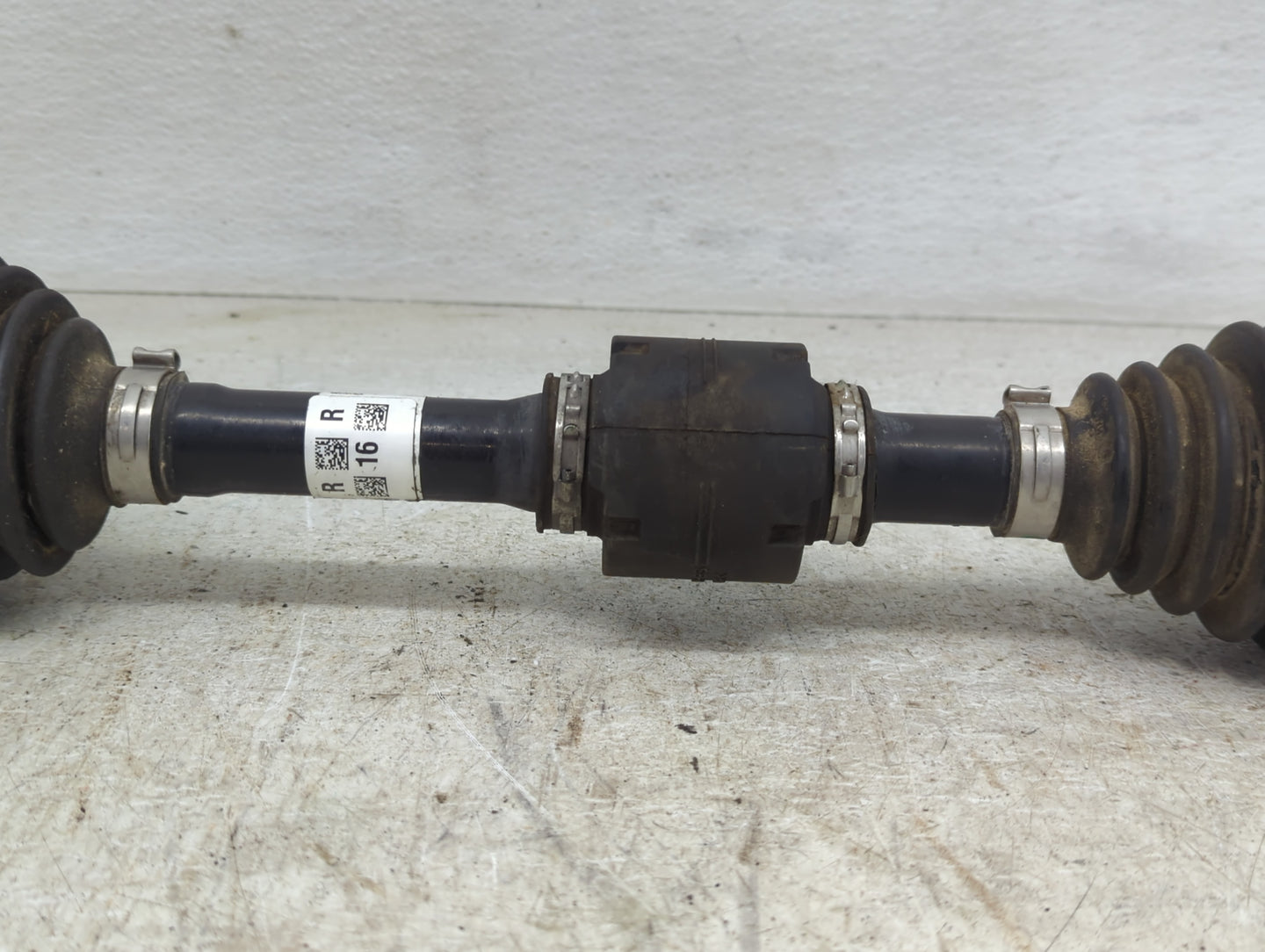2017 Toyota Highlander Axle Shaft Front Driver Cv C/v - Oemusedautoparts1.com
