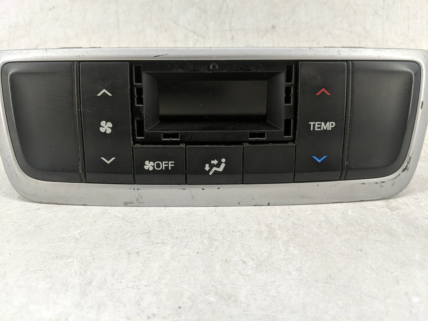 2014-2019 Toyota Highlander Climate Control Module Temperature AC/Heater Replacement P/N:55900-0E490 Fits OEM Used Auto Part