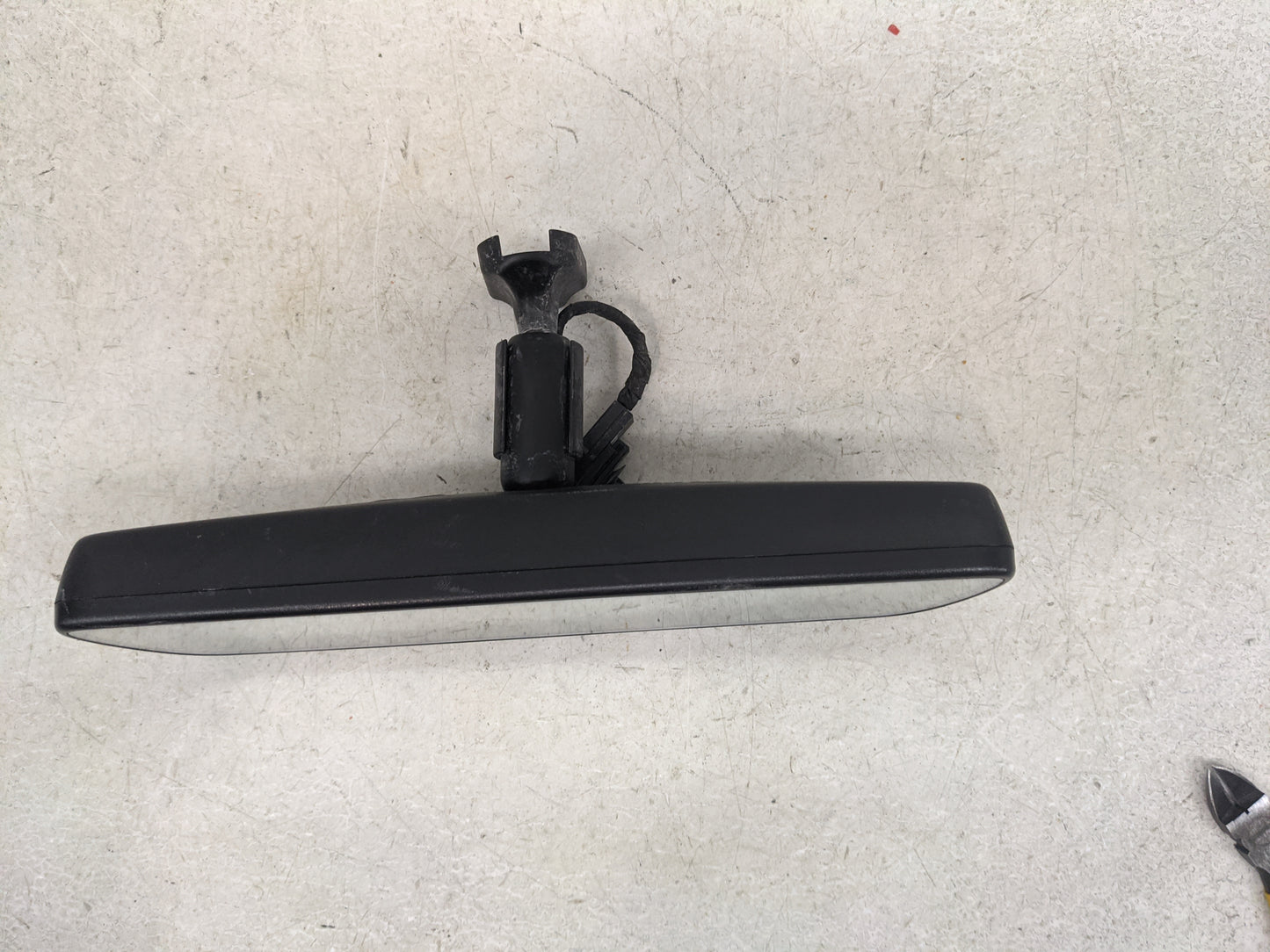 2017 Toyota Highlander Interior Rear View Mirror Replacement OEM P/N:GNTX-1127 E11 018368 Fits OEM Used Auto Parts - Oemused