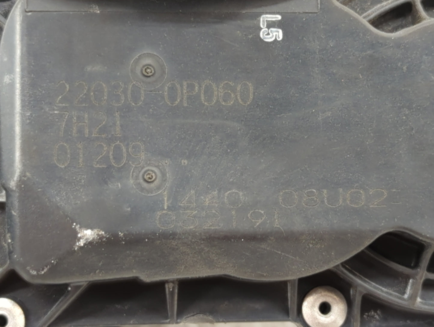 2017-2018 Toyota Highlander Throttle Body P/N:22030-0P060 Fits Fits 2016 2017 2018 2019 OEM Used Auto Parts - Oemusedautopar