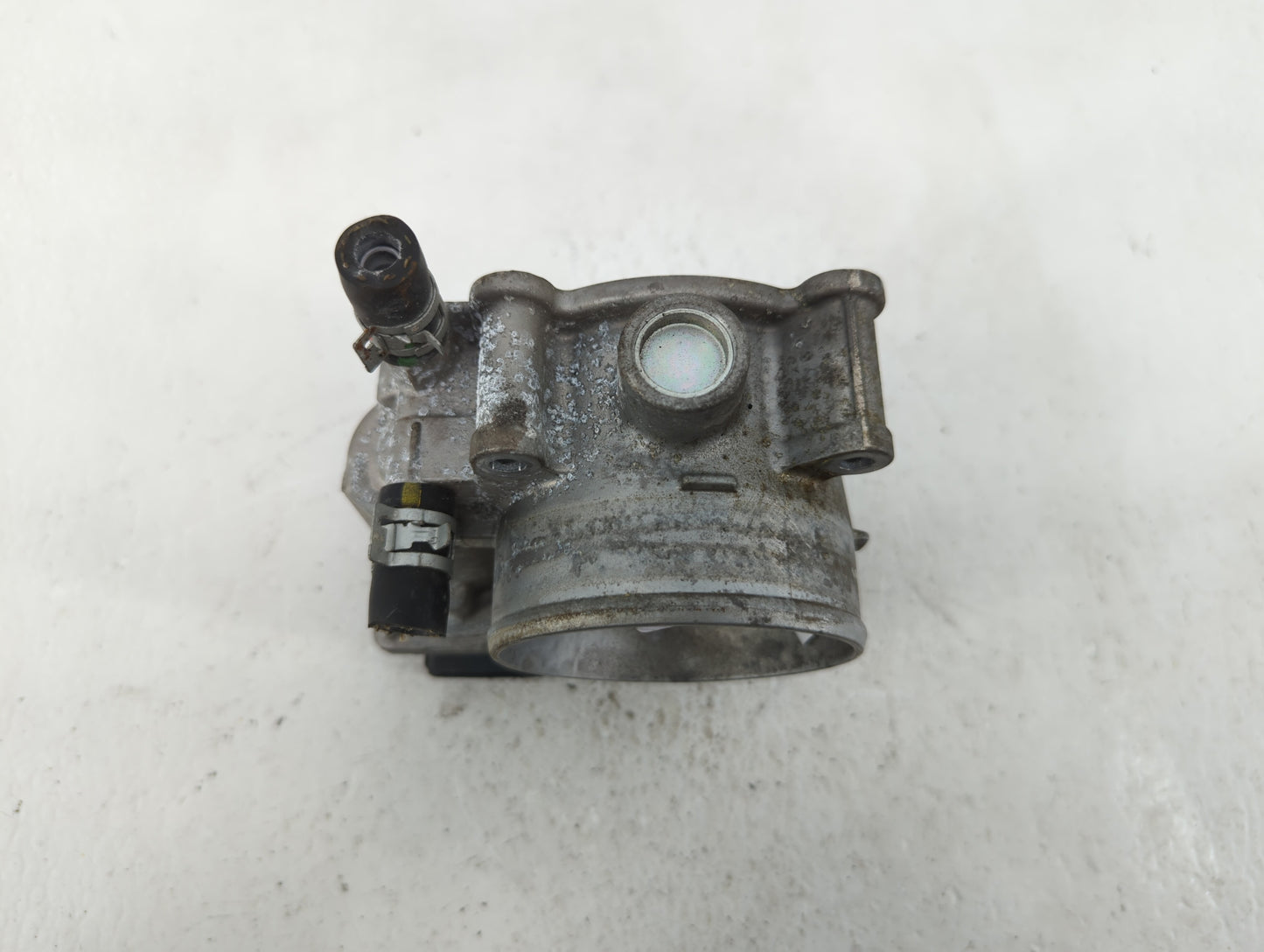 2017-2022 Toyota Highlander Throttle Body P/N:22030-0P060 Fits Fits 2016 2017 2018 2019 2020 2021 2022 OEM Used Auto Parts -