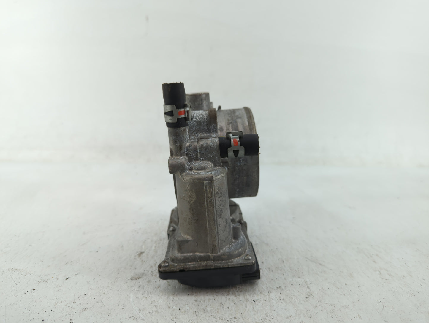 2017-2022 Toyota Highlander Throttle Body P/N:22030-0P060 Fits Fits 2016 2017 2018 2019 2020 2021 2022 OEM Used Auto Parts -