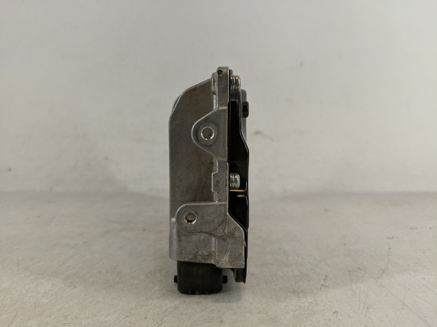 2017-2018 Toyota Prius PCM Engine Control Computer ECU ECM PCU OEM P/N:89661-47642 Fits Fits 2017 2018 OEM Used Auto Parts -
