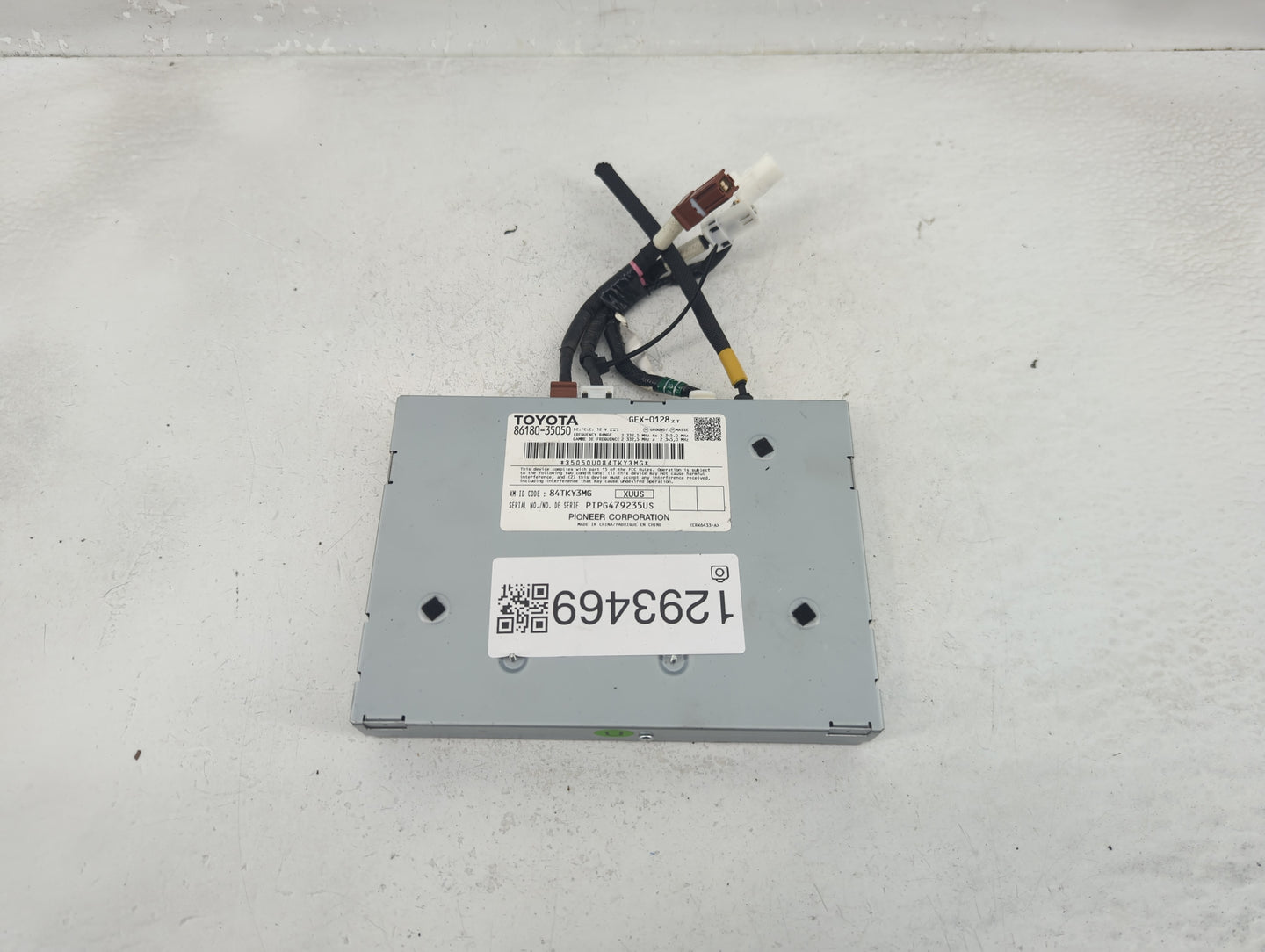 2015-2022 Toyota Prius Radio AM FM Cd Player Receiver Replacement P/N:86180-35050 Fits OEM Used Auto Parts - Oemusedautopart