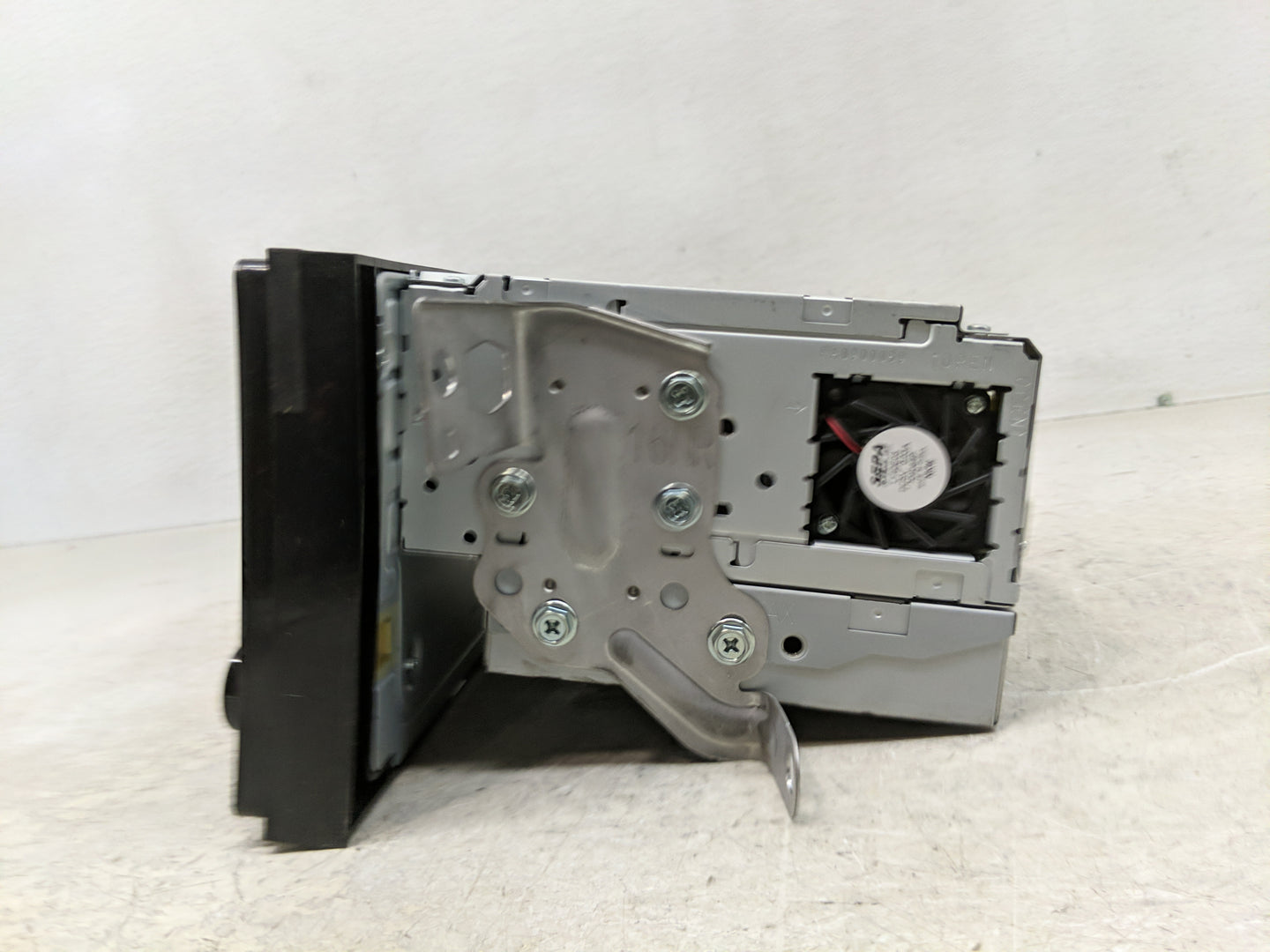 2016-2017 Toyota Prius Radio AM FM Cd Player Receiver Replacement P/N:86100-47461 Fits Fits 2016 2017 OEM Used Auto Parts - 