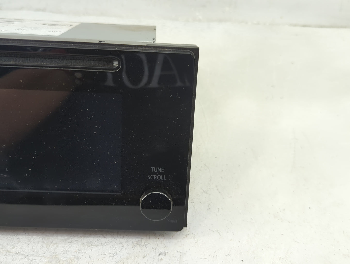 2016-2018 Toyota Prius Radio AM FM Cd Player Receiver Replacement P/N:86140-47270 Fits Fits 2016 2017 2018 OEM Used Auto Par