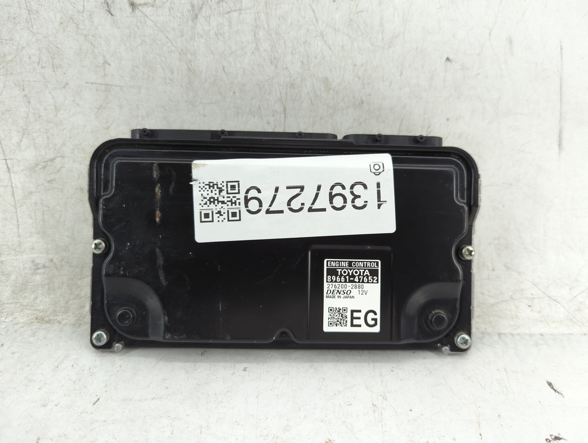 2017-2018 Toyota Prius PCM Engine Control Computer ECU ECM PCU OEM P/N:89661-47652 89661-47642 Fits 2017 2018 OEM Used Auto 