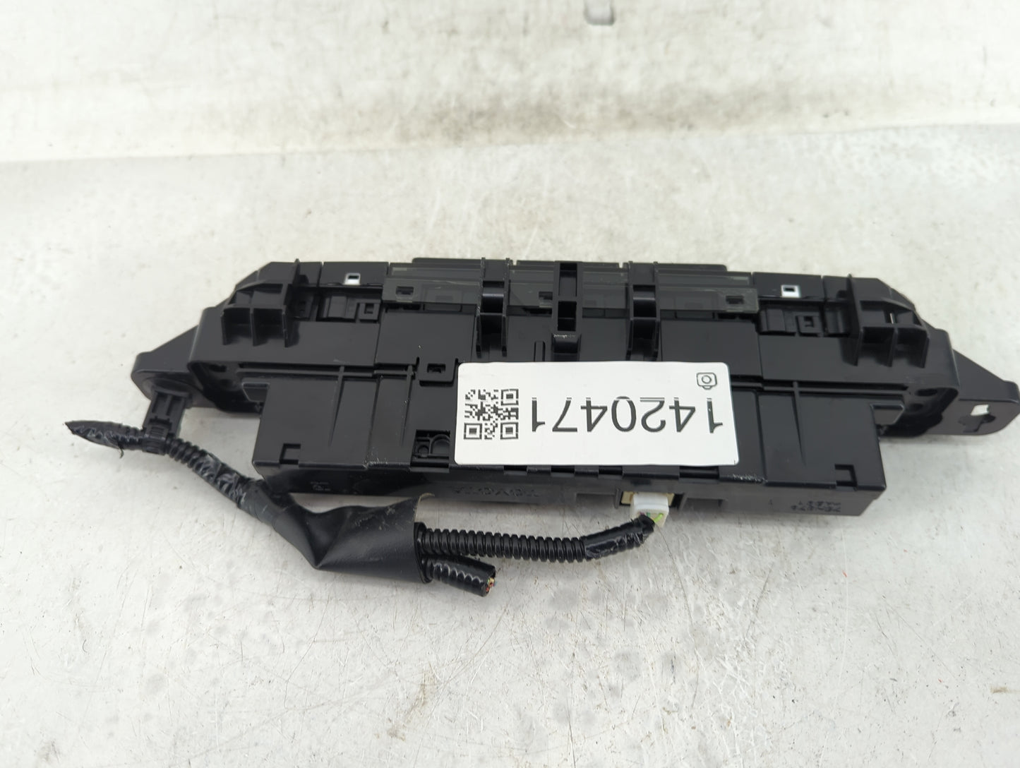 2016-2022 Toyota Prius Climate Control Module Temperature AC/Heater Replacement P/N:55900-47191 649-2823 Fits OEM Used Auto 