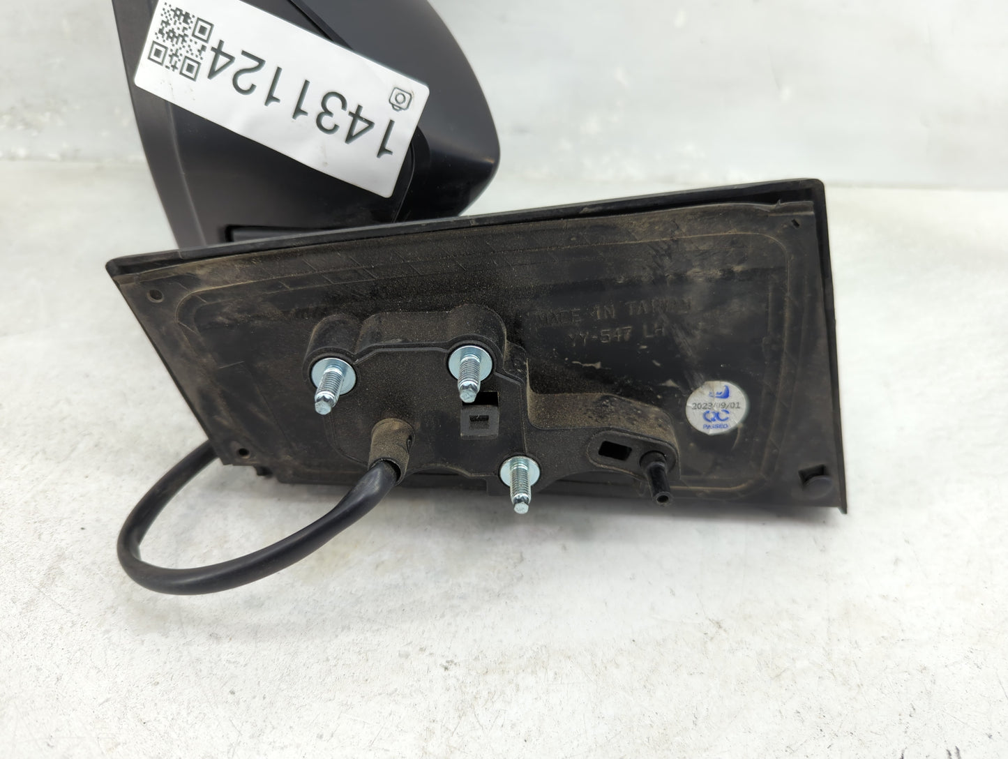 Toyota Prius Driver Left Side View Power Door Mirror Black - Oemusedautoparts1.com