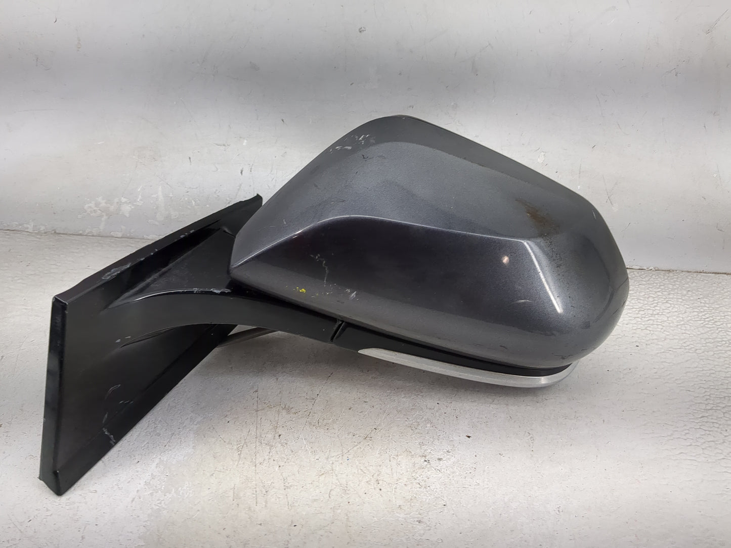 2016-2021 Toyota Prius Driver Side View Mirror - Left Door Mirror OEM Used - Oemusedautoparts1.com