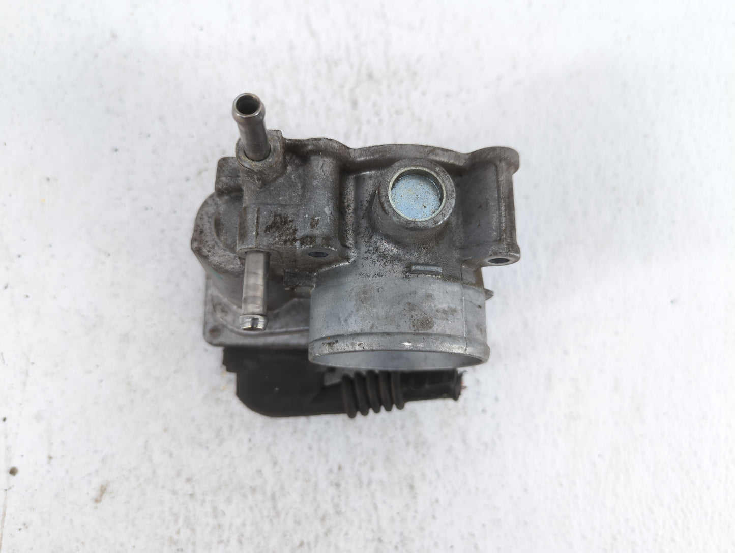 2010-2022 Toyota Prius Throttle Body P/N:22030-37060 Fits Fits 2010 2011 2012 2013 2014 2015 2016 2017 2018 2019 2020 2021 2