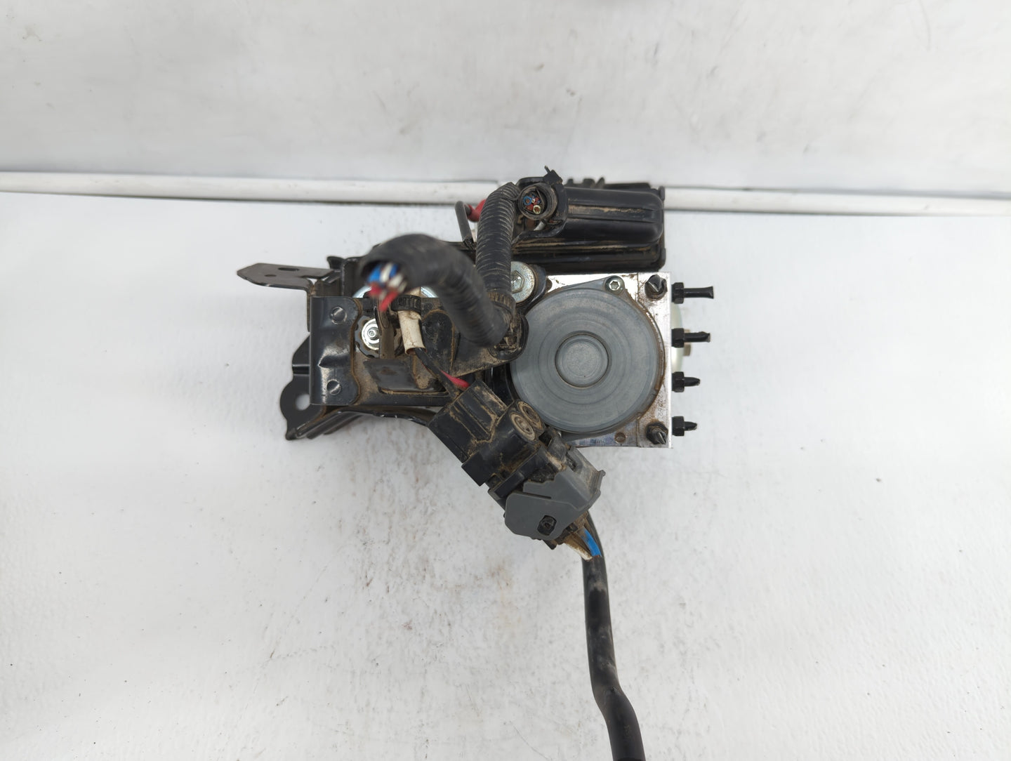 2016-2022 Toyota Prius ABS Pump Control Module Replacement P/N:44510-47070 113040-41030 Fits OEM Used Auto Parts - Oemusedau
